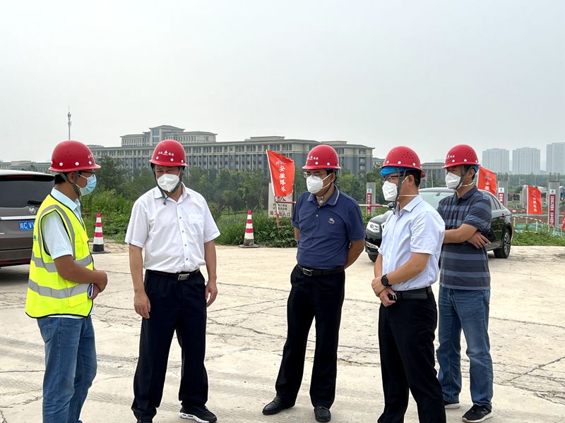 蚌埠市委常委、市委秘書長、懷遠(yuǎn)縣委書記王慶武到G206-03標(biāo)項目調(diào)研指導(dǎo)工作